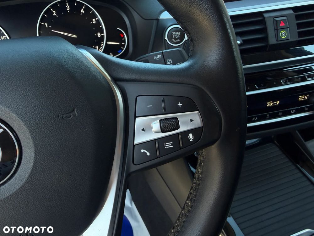 BMW X3 xDrive20i GPF Advantage - 25