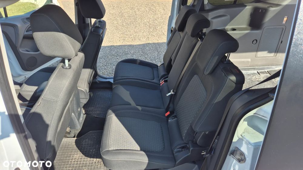 Ford Tourneo Connect Grand - 21