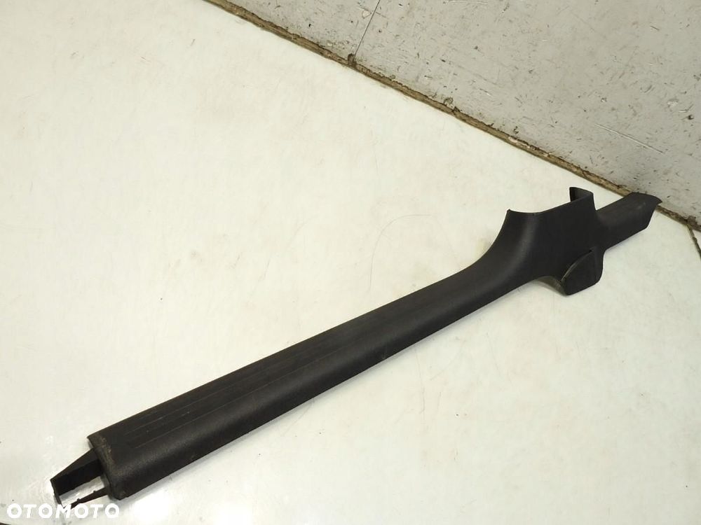 LISTWA NAKŁADKA PROGU PRAWY PRZÓD AUDI A3 8P 8P4853906 - 8