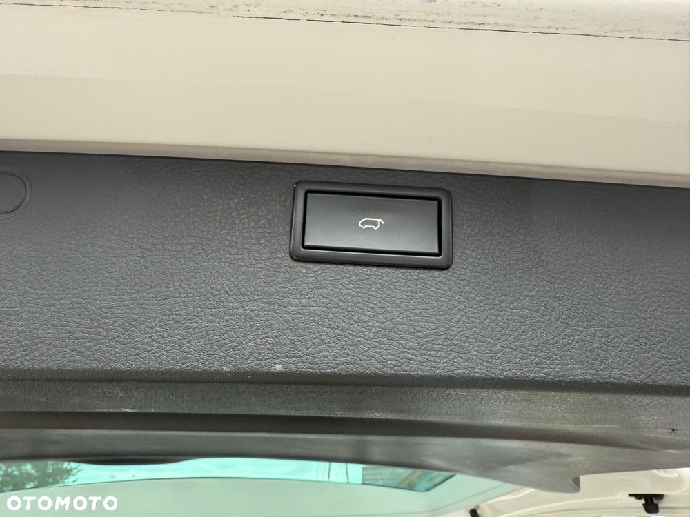 Volkswagen Multivan 2.0 TDI L1 Highline 4Motion DSG - 24