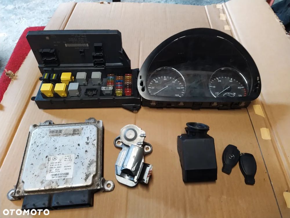 Zestaw startowy Mercedes sprinter 906 2.2 CDI 651