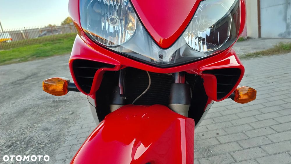 Honda CBR - 16