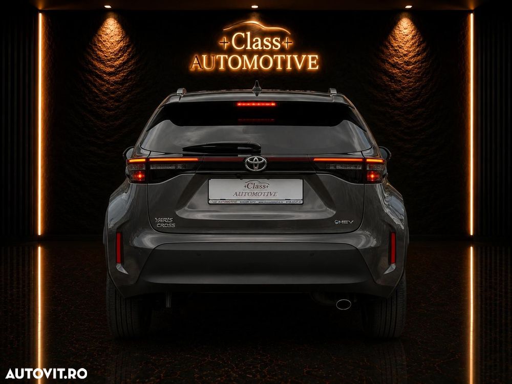 Toyota Yaris Cross 1.5 VVT-i HSD 4x2 Dynamic - 6