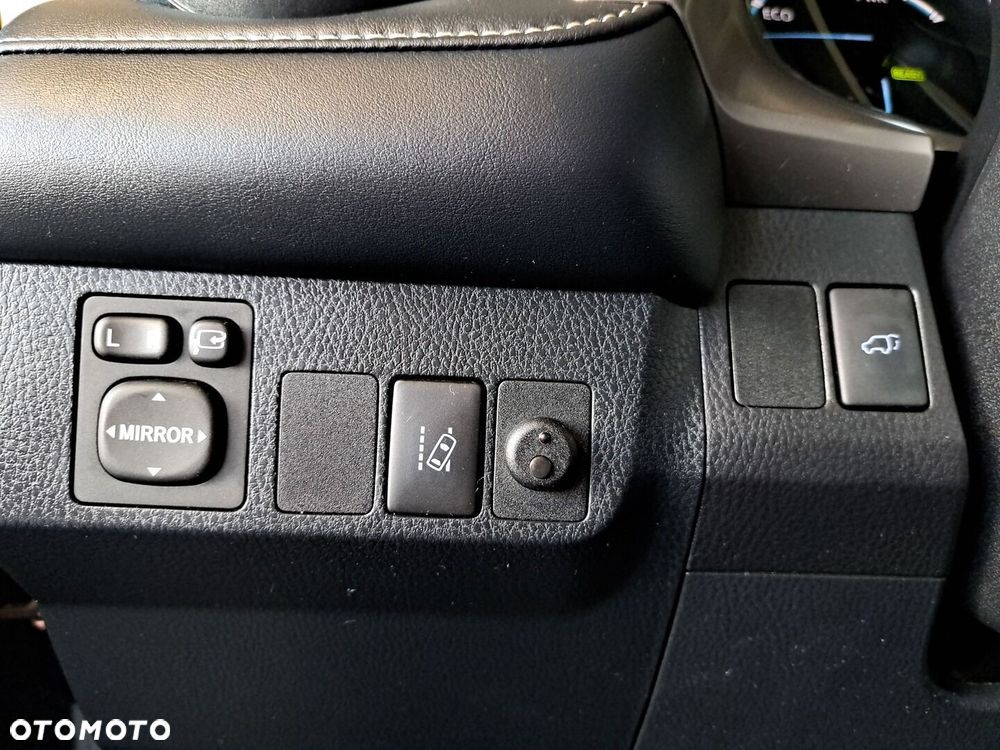 Toyota RAV4 Hybrid Premium 4x4 - 37