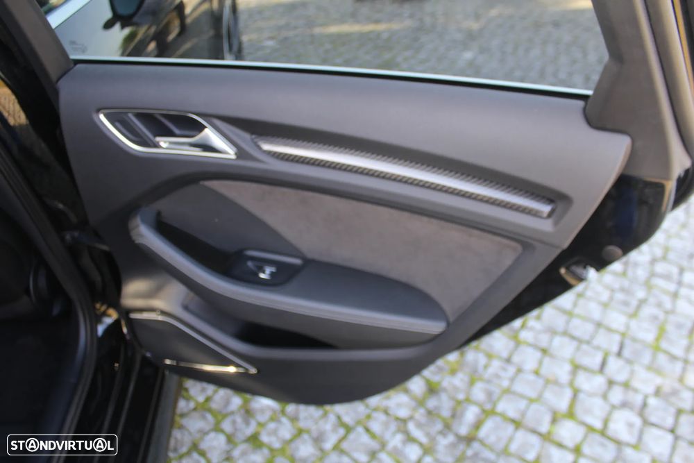 Audi RS3 Limousine - 23