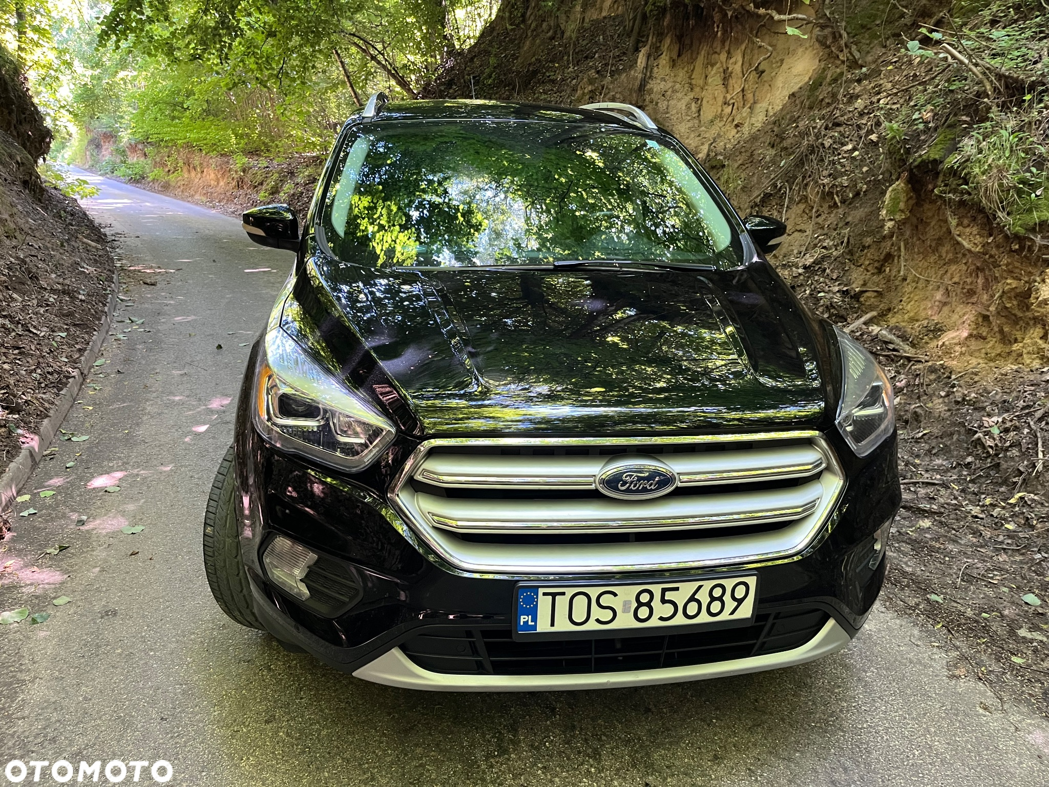 Ford Escape 2.0 EcoBoost AWD Titanium - 4