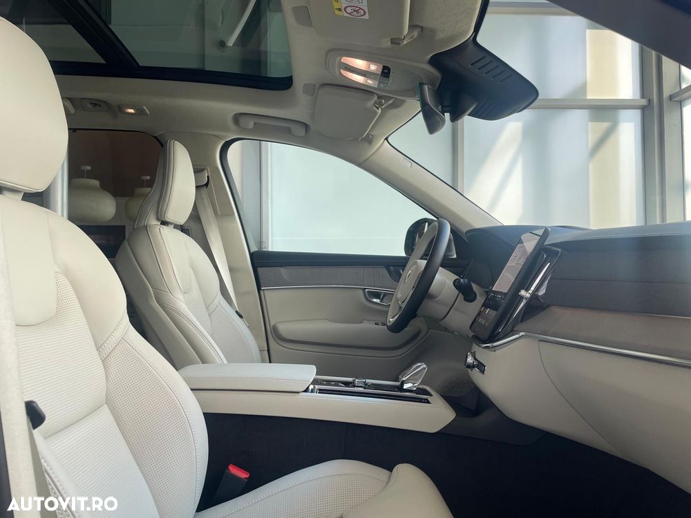 Volvo XC 90 T8 AWD PHEV Ultra Bright - 10