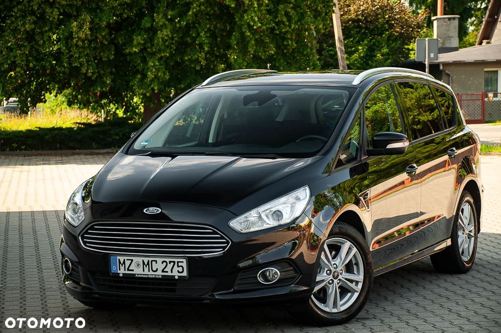 Ford S-Max - 17