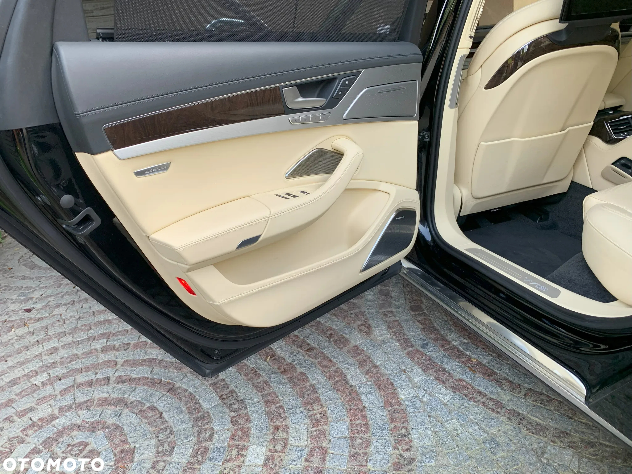 Audi A8 6.3 W12 FSI L Quattro - 11