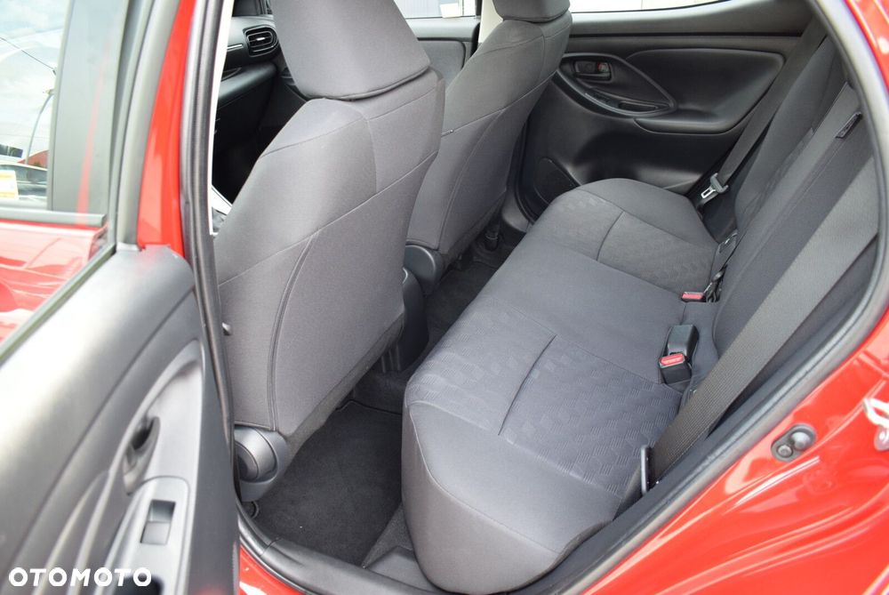 Toyota Yaris - 25