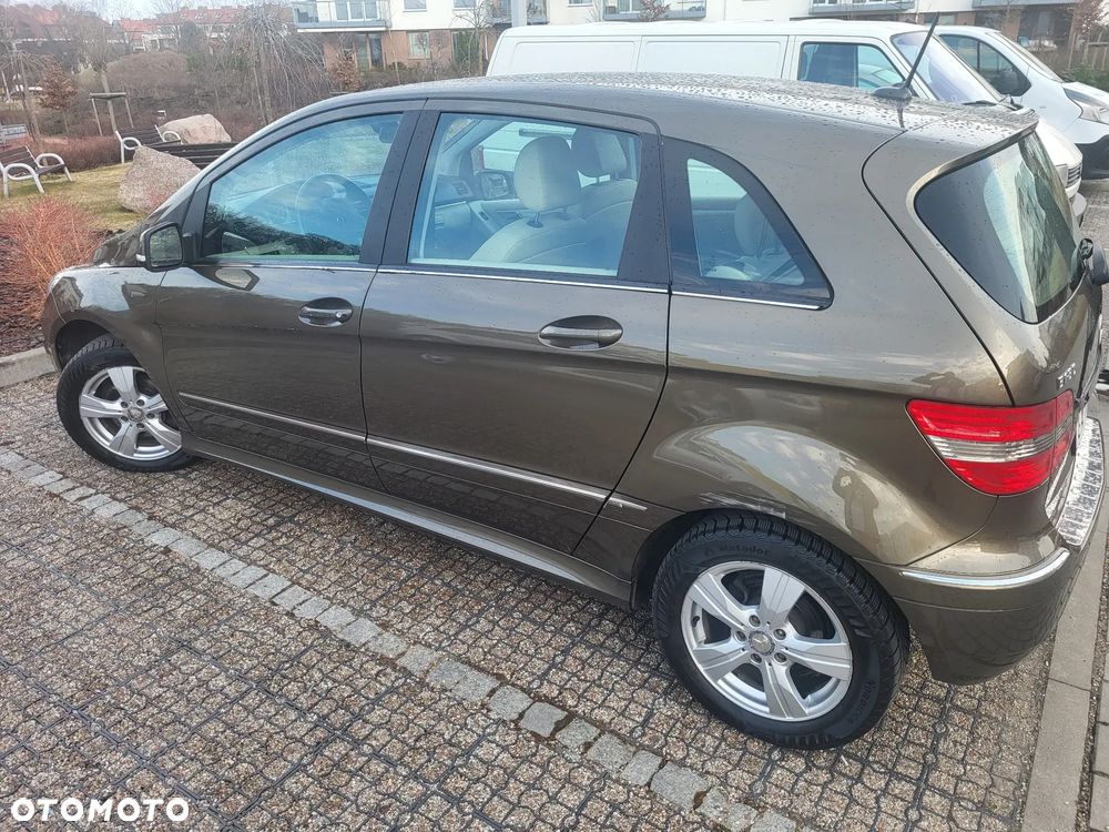 Mercedes-Benz Klasa B 180 CDI - 9