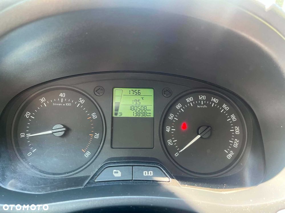 Skoda Fabia - 6