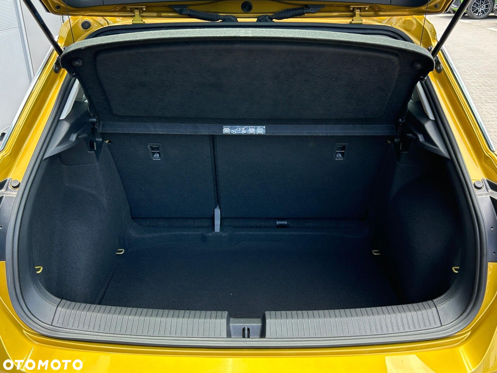 Volkswagen T-Roc 1.0 TSI - 10