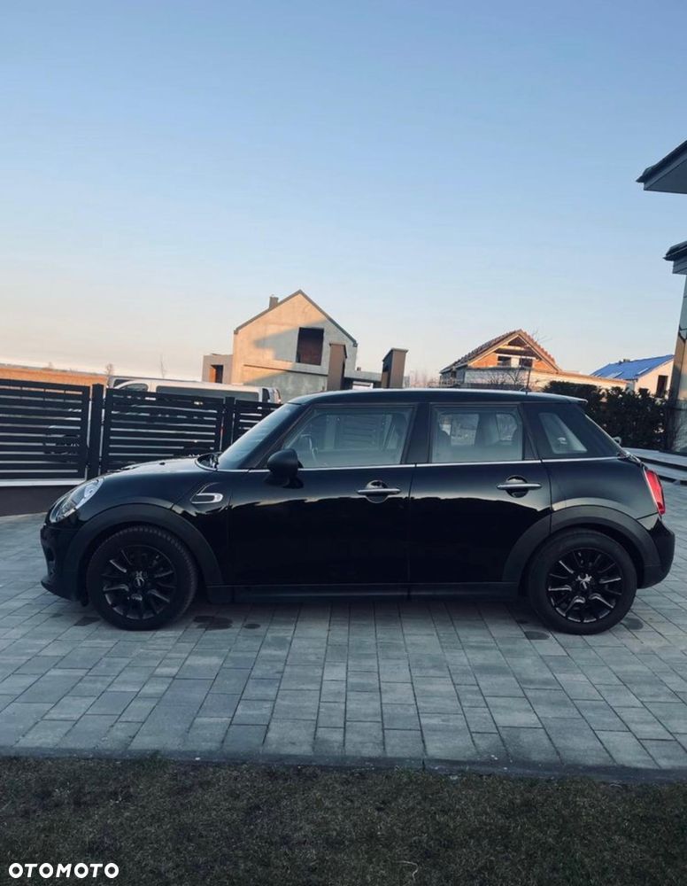 MINI ONE - 2