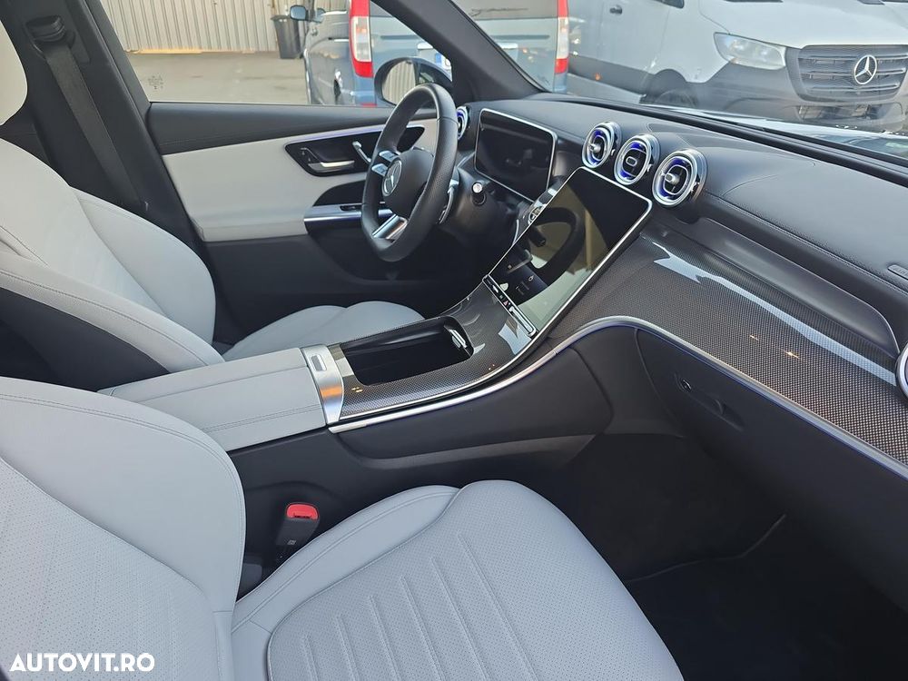 Mercedes-Benz GLC - 12