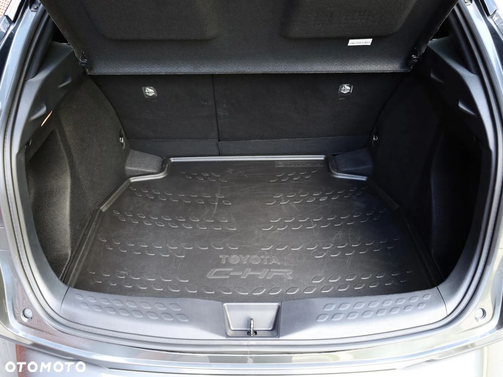 Toyota C-HR 1.8 Hybrid Executive - 36