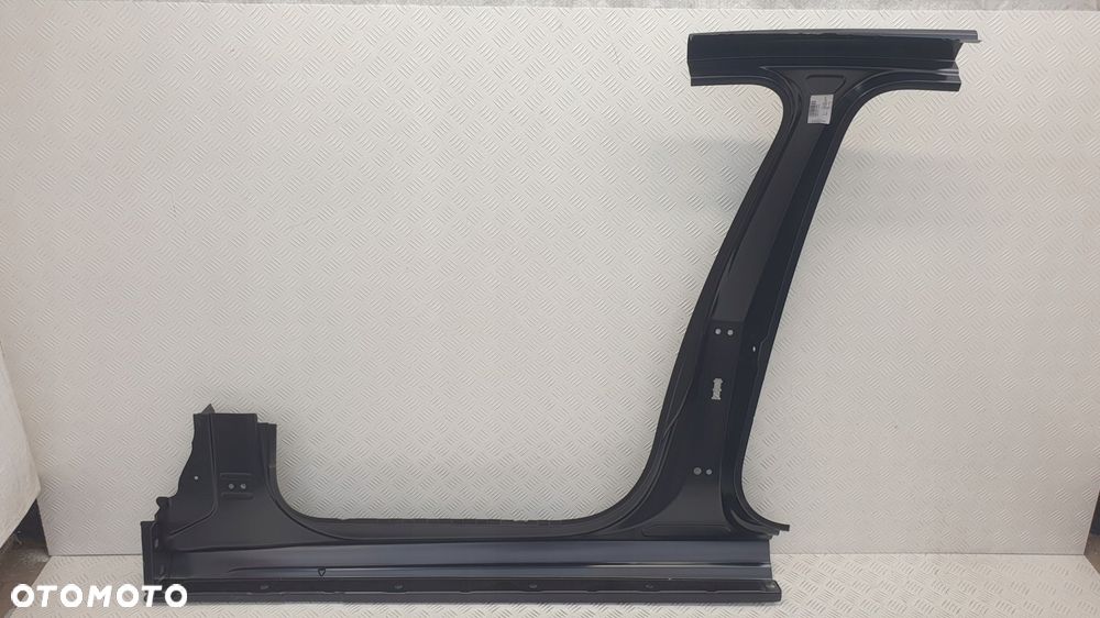 audi a4 b9 kombi avant 8w9 słupek a próg poszycie prawe 8w9809848c - 2