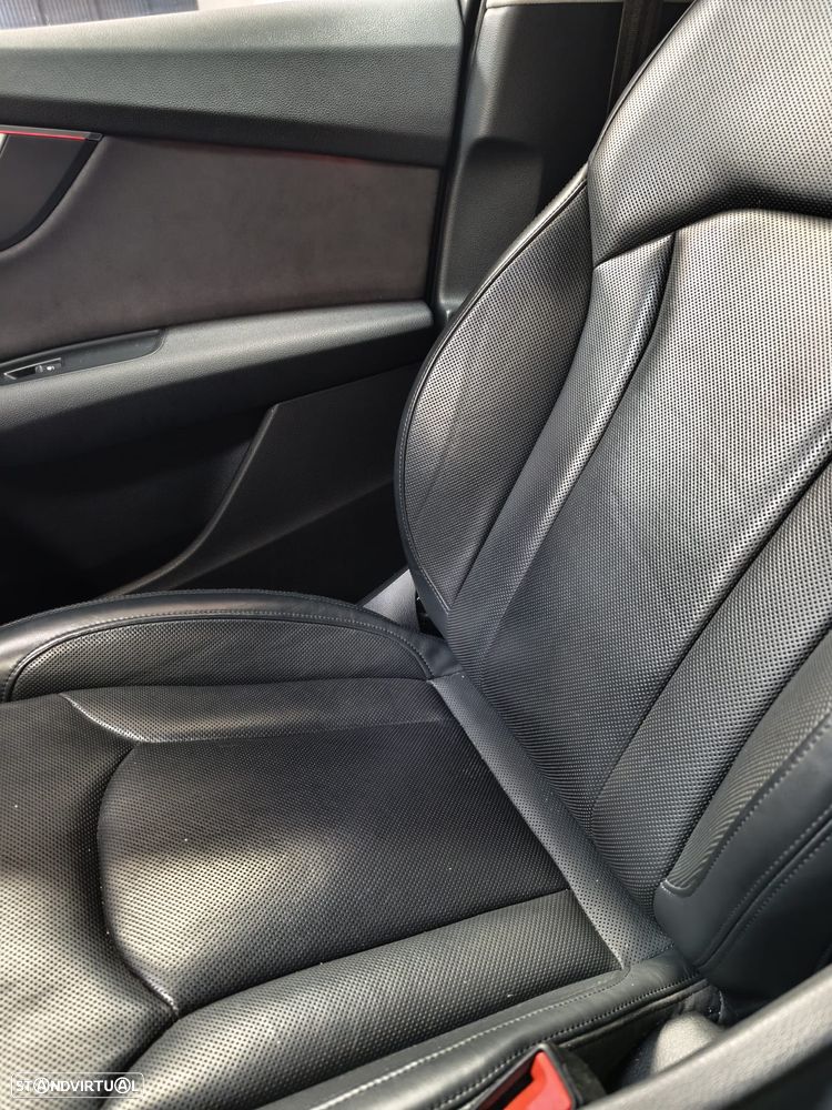 Audi Q7 3.0 TDI quattro S-line Tiptronic 7L - 8