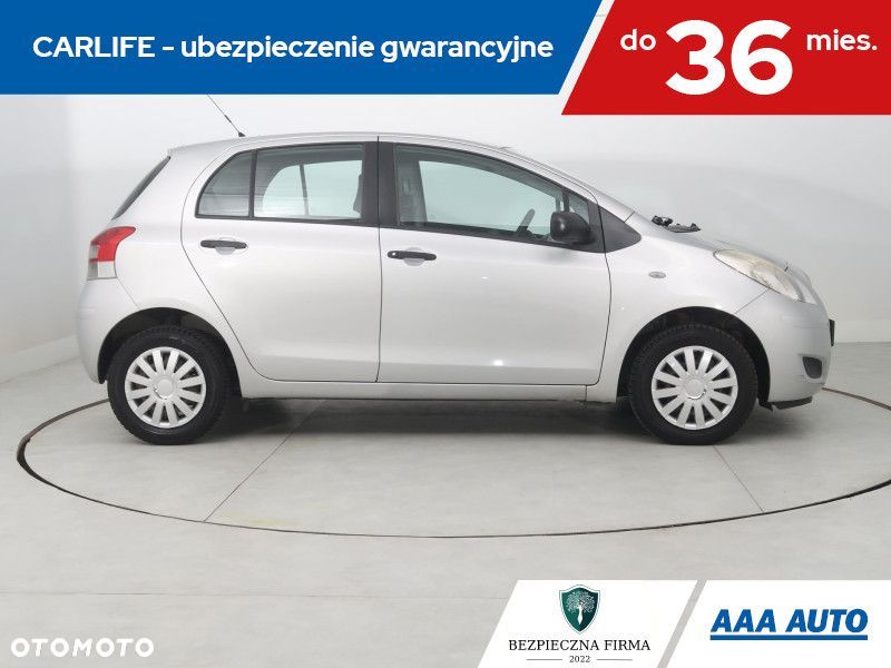 Toyota Yaris - 8