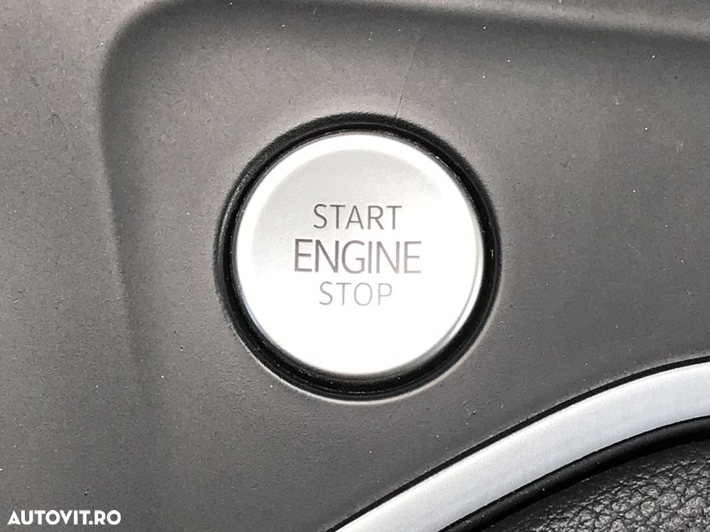 Volkswagen Golf 1.5 TSI ACT Life - 26