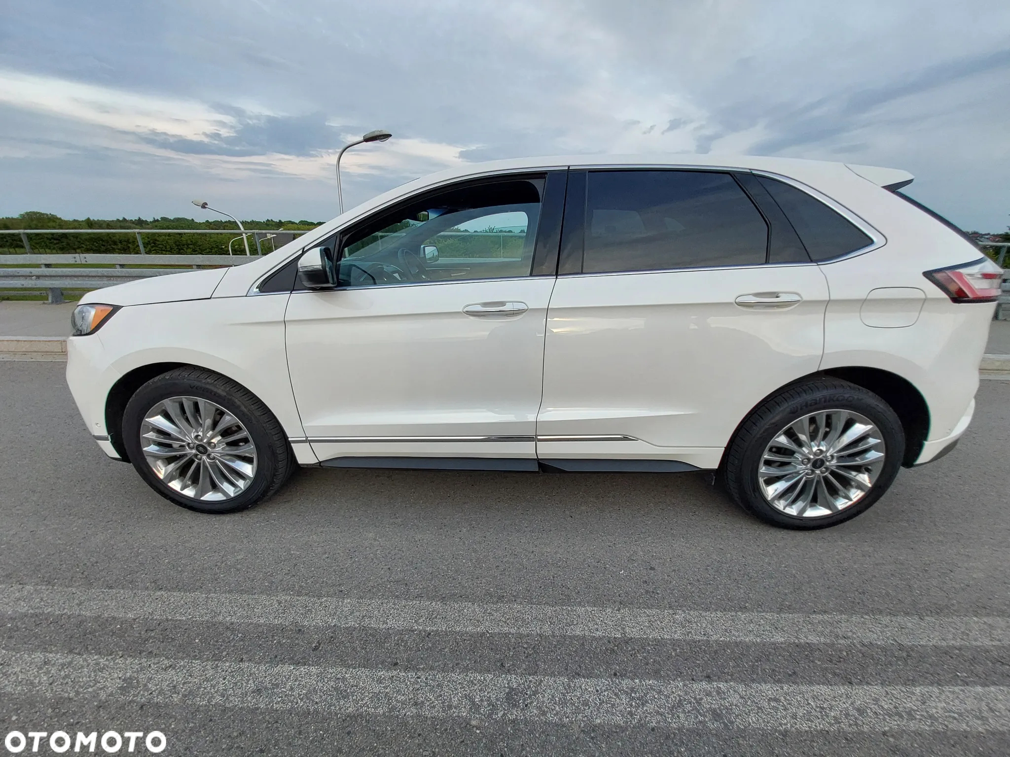 Ford Edge - 12