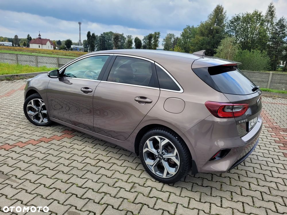 Kia Ceed 1.4 L Business Line - 38