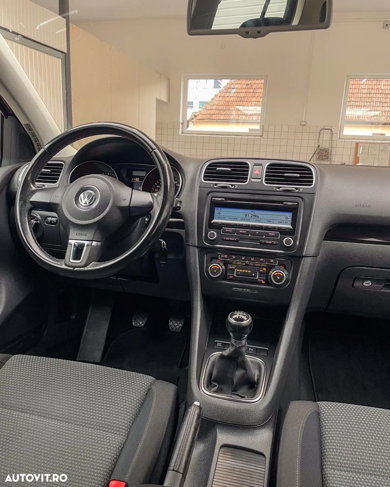 Volkswagen Golf 2.0 TDI DPF Comfortline 119 g - 6