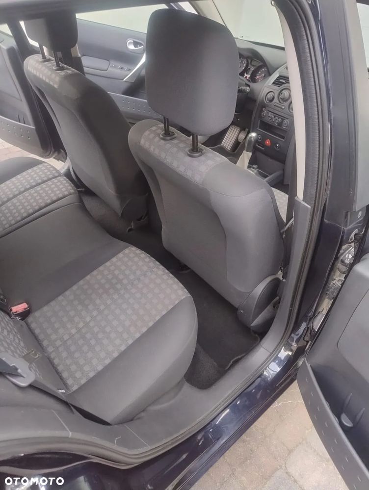 Renault Megane 1.6 Avantage - 28