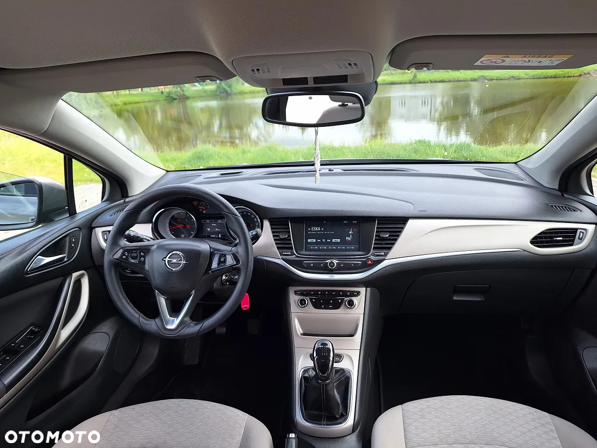 Opel Astra 1.4 Turbo Innovation - 9