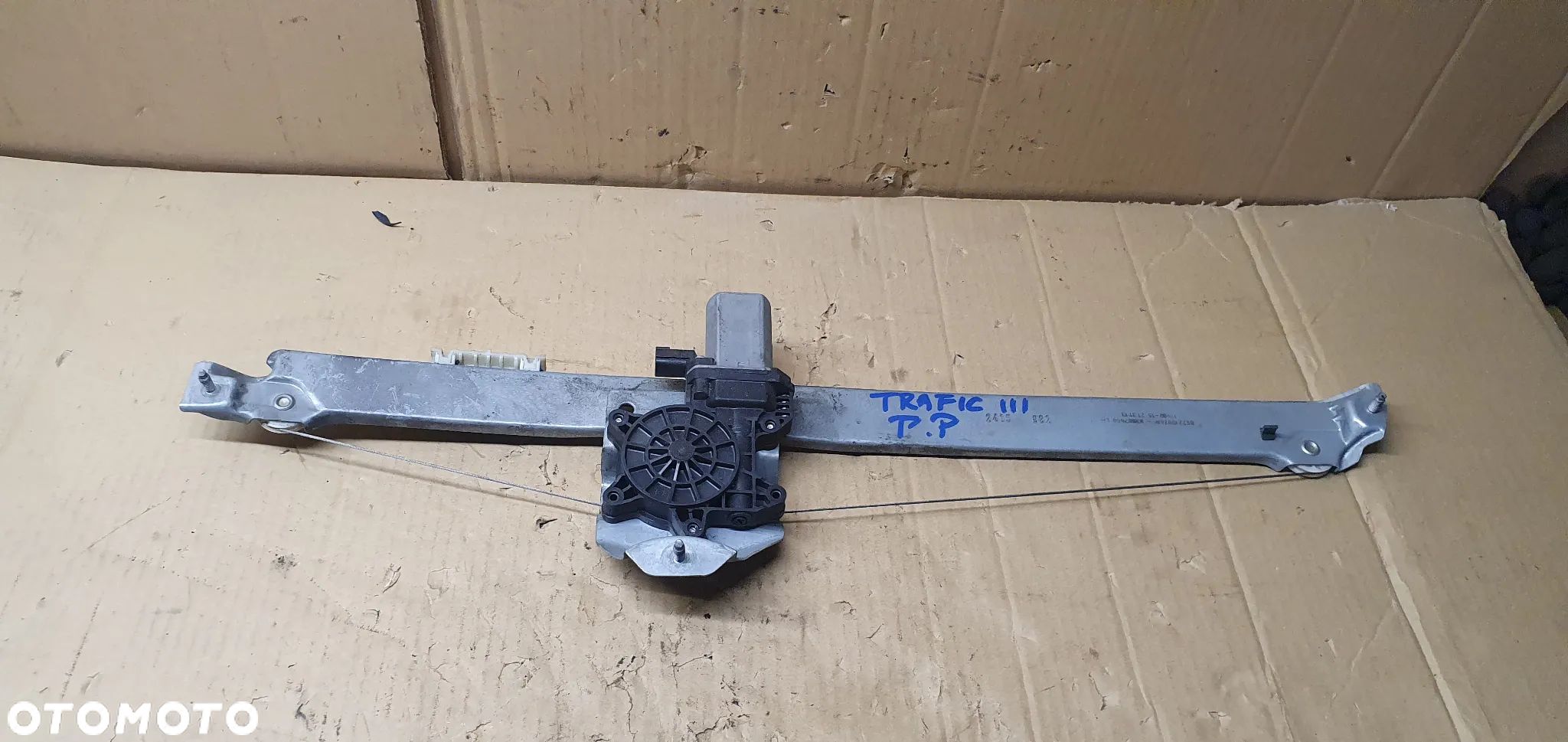 Mechanizm podnośnik szyby prawy przód Opel Vivaro B Trafic III 807210974R 93867658 - 1