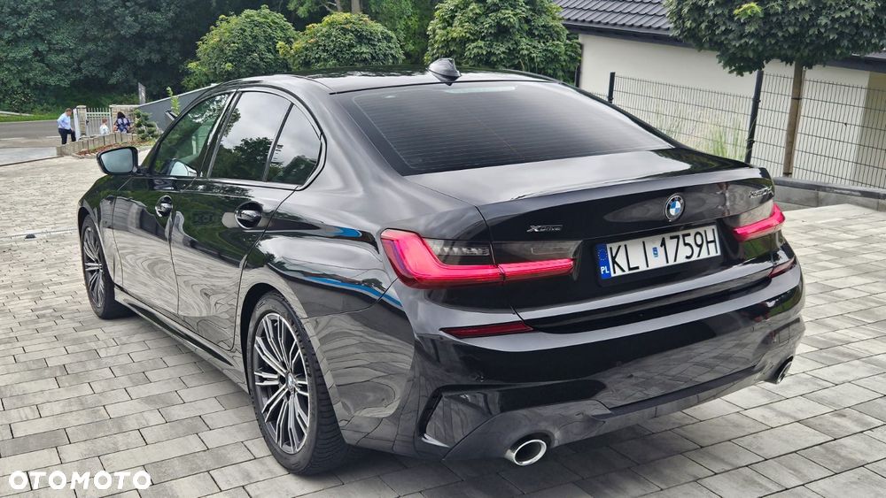 BMW Seria 3 320d xDrive M Sport - 2