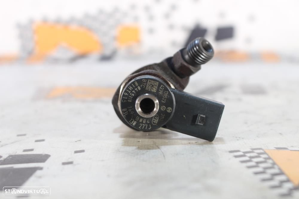 Injetor Volkswagen Scirocco (137, 138)  03L130277j / 0445110369 - 3