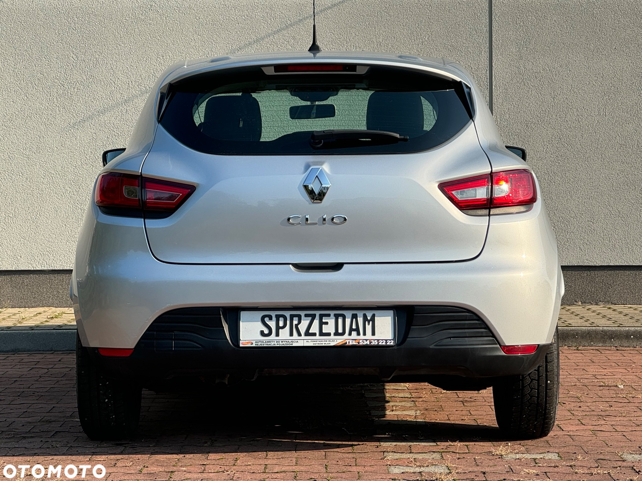 Renault Clio - 12