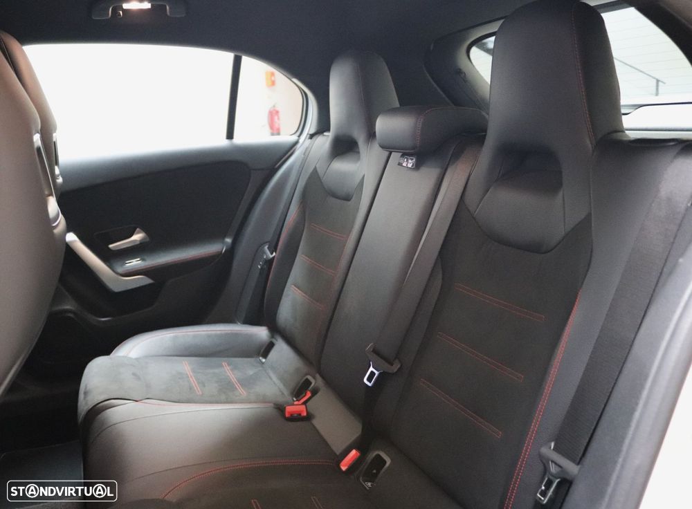 Mercedes-Benz A 250 e AMG Line - 51
