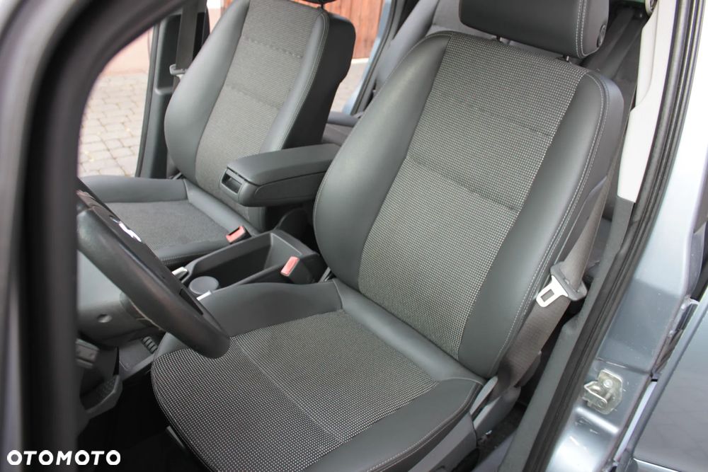 Opel Zafira - 28