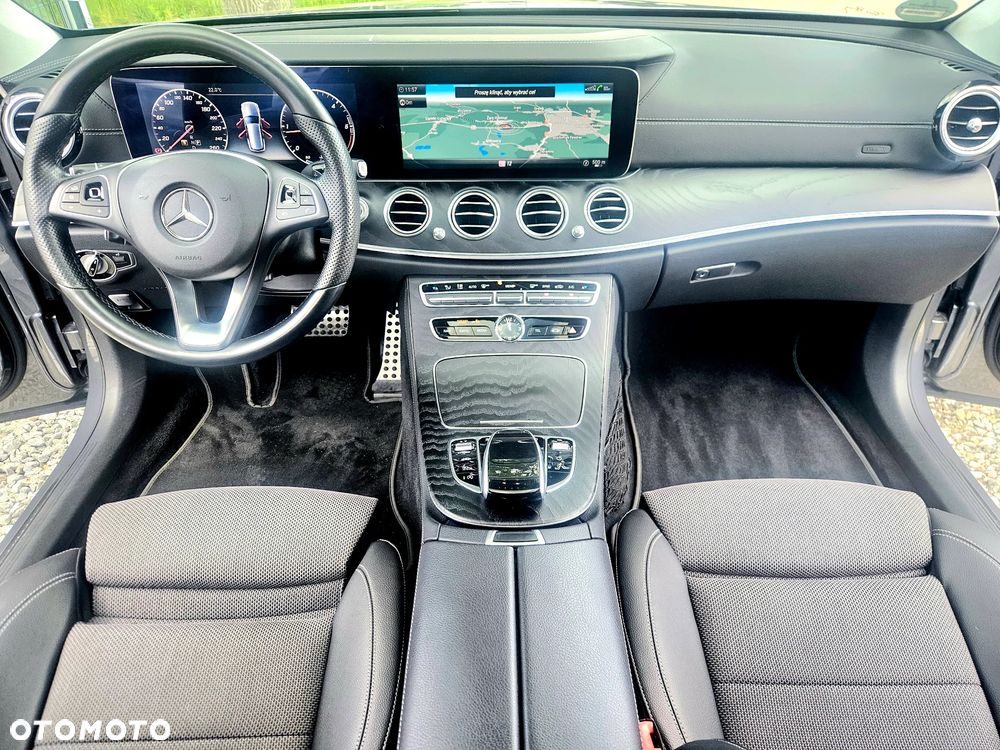 Mercedes-Benz Klasa E 220 d 4-Matic All-Terrain - 19