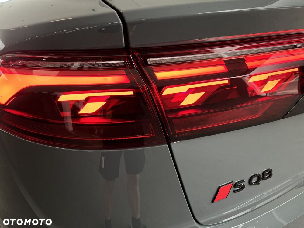 Audi SQ8 - 16