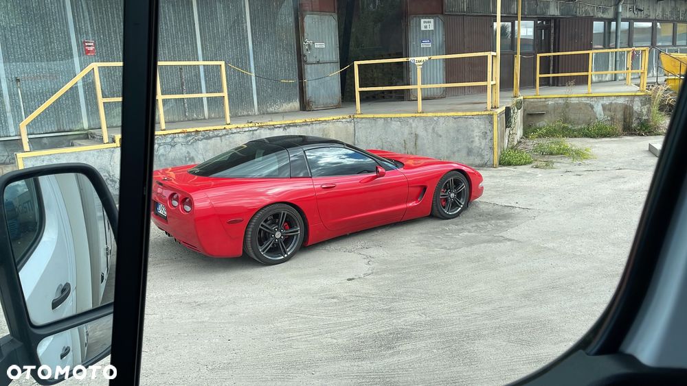 Chevrolet Corvette - 13