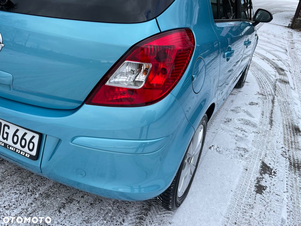 Opel Corsa 1.4 16V 150 Jahre - 34