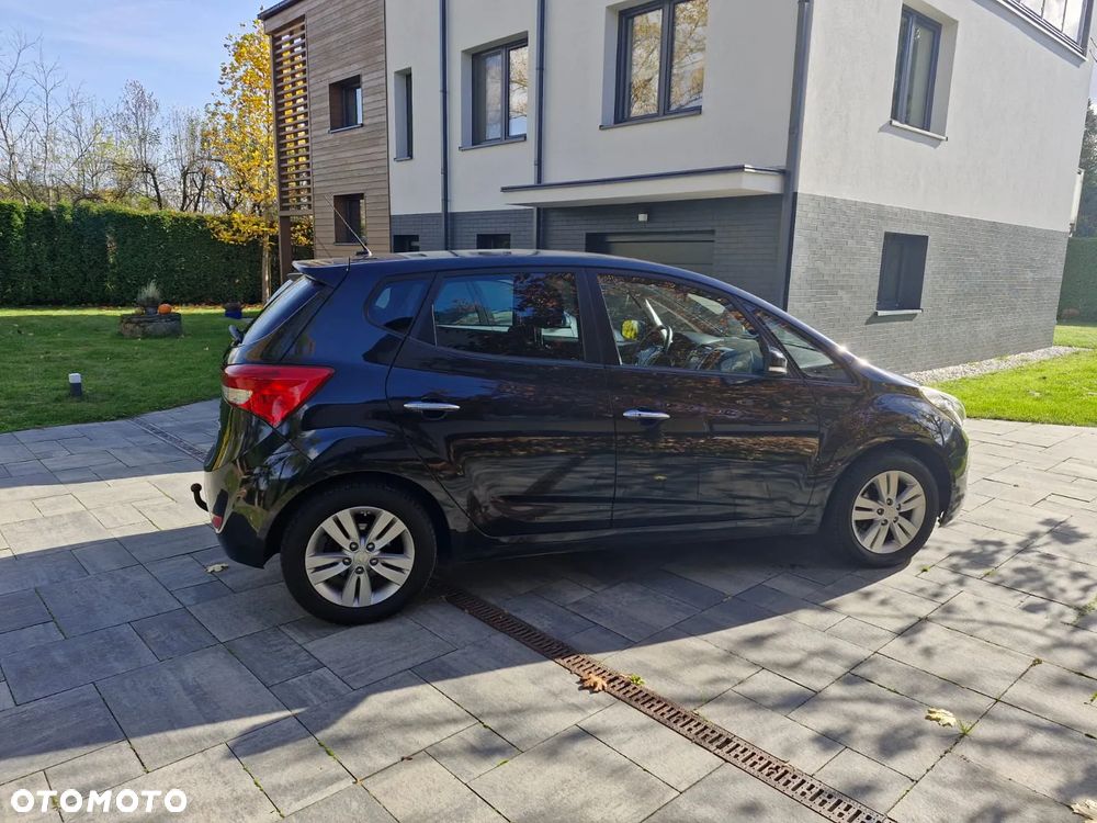 Hyundai ix20 1.4 blue YES Gold - 3