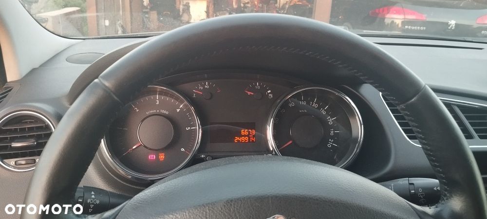 Peugeot 3008 - 5