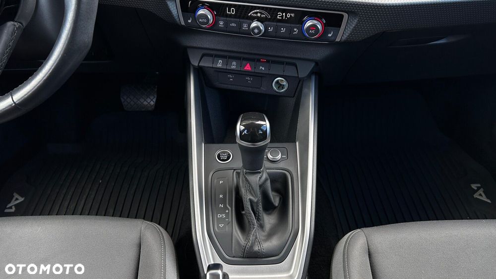 Audi A1 Sportback 30 TFSI Advanced S tronic - 18