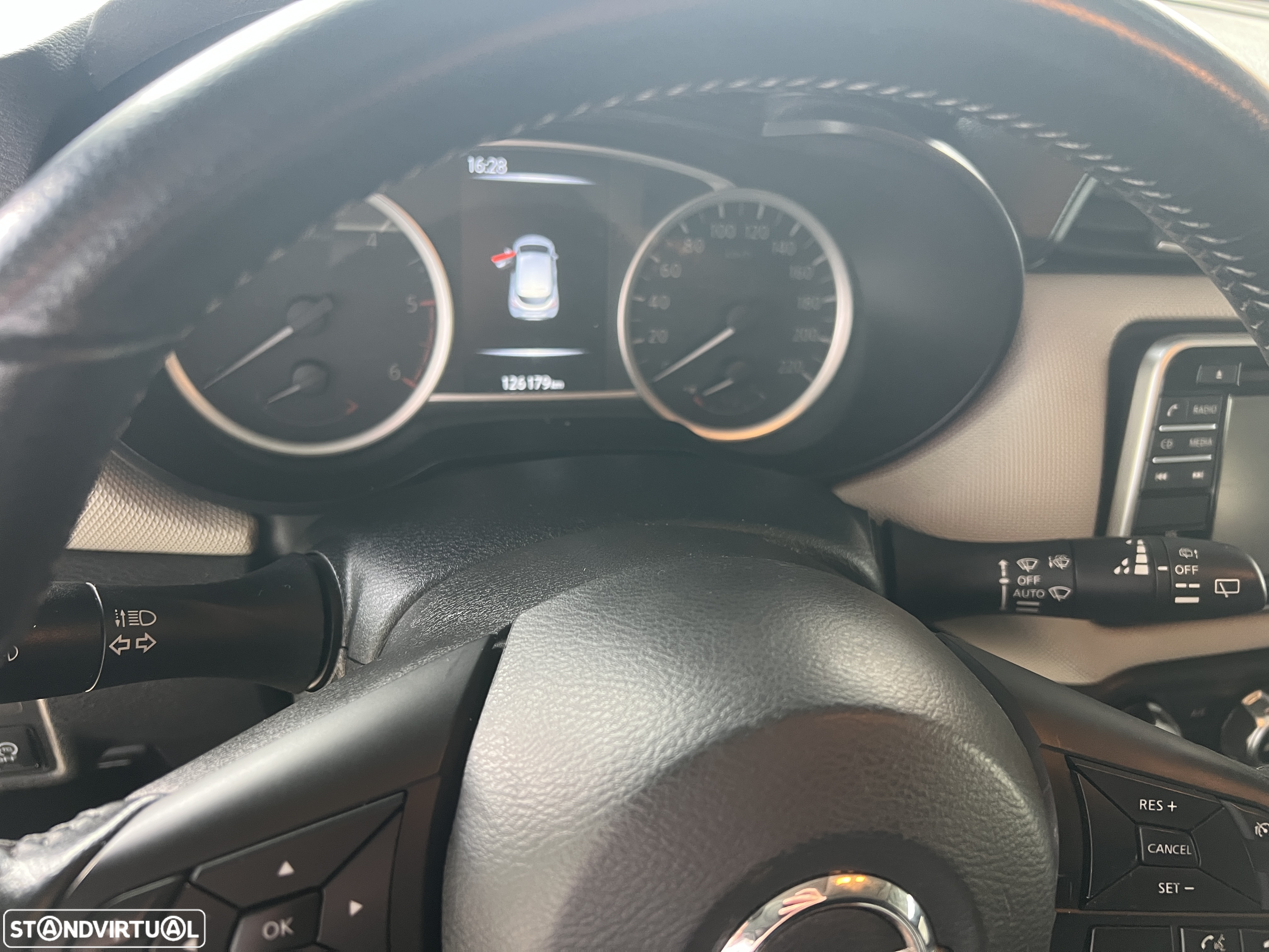 Nissan Micra 1.5 dCi Tekna Energy Touch S/S - 16