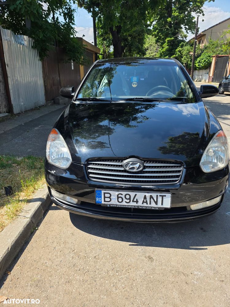 Hyundai Accent MC 1.4 DOHC 4DR GL STYLE - 3