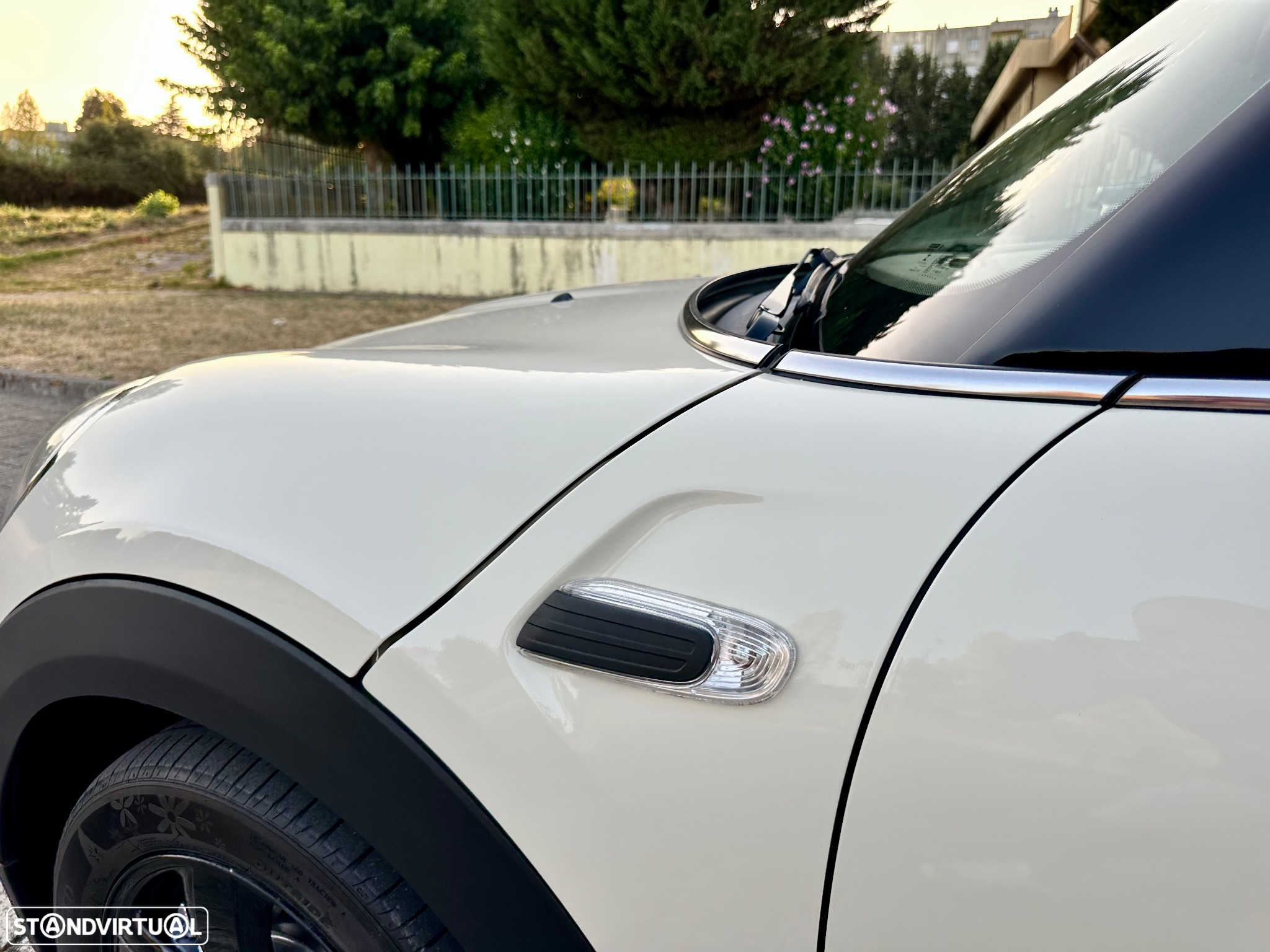 MINI 3 Portas One D - 13