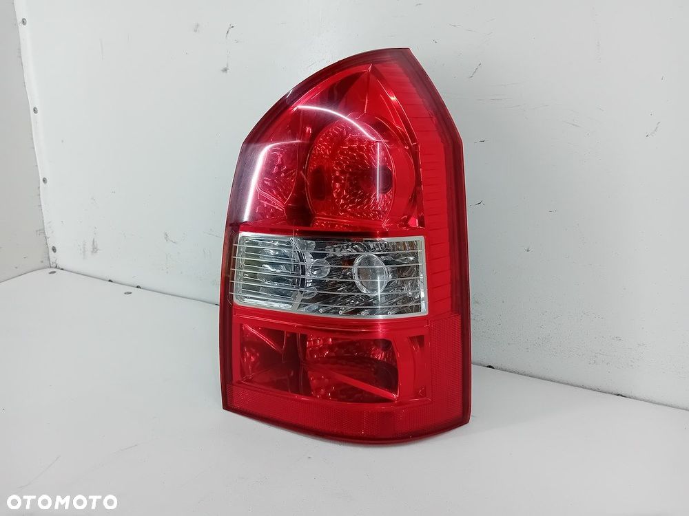 LAMPA TYLNA PRAWA HYUNDAI TUSCON I 92402-2E010 - 5