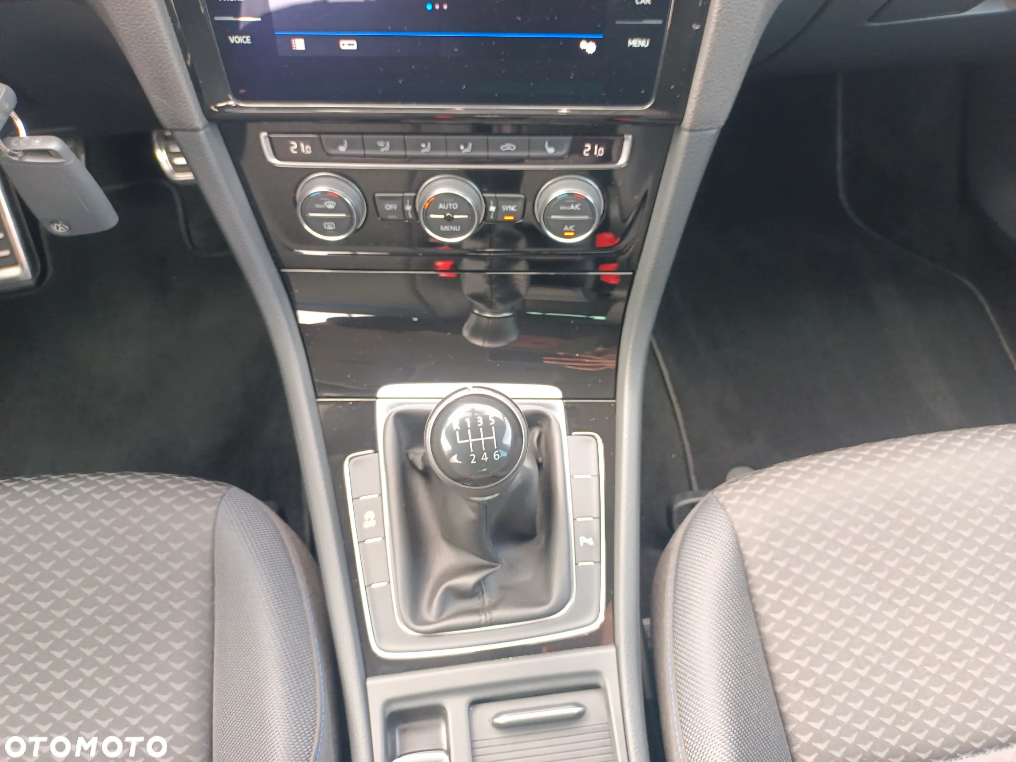 Volkswagen Golf VII 1.5 TSI BMT United - 14