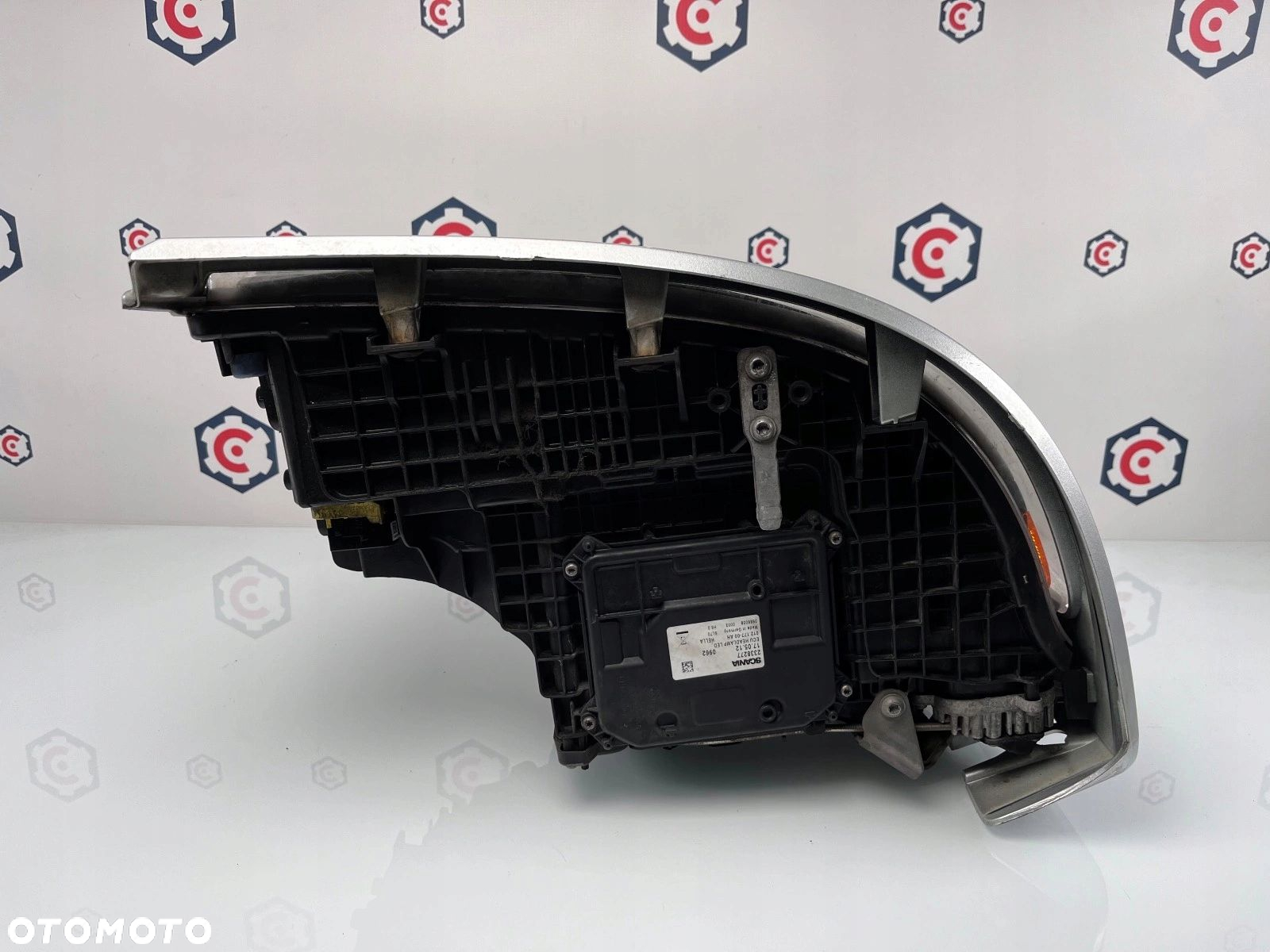 LAMPA LEWA PRZÓD SCANIA R S FULL LED - 4