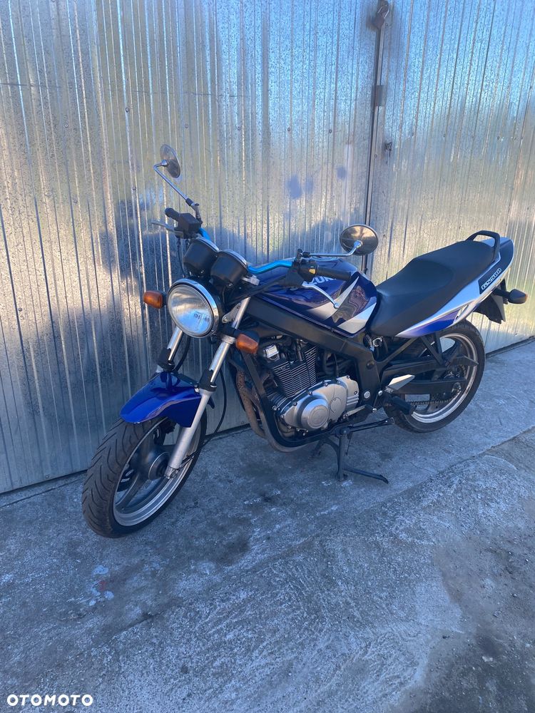 Suzuki GS - 3