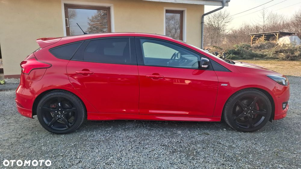 Ford Focus 1.5 EcoBoost STart-Stopp-System ST-LINE - 37